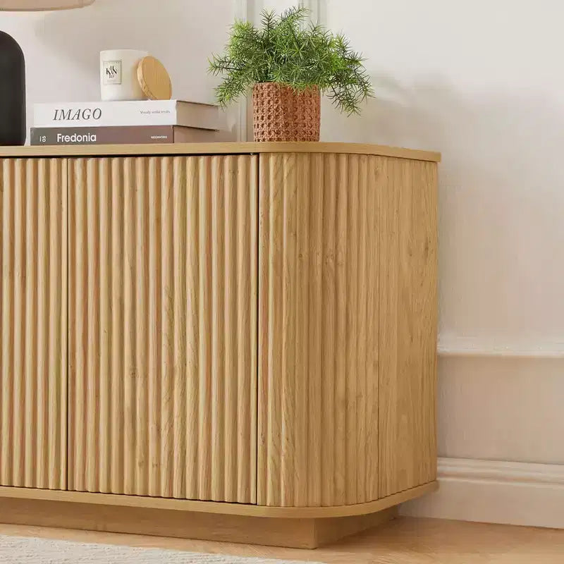 Mobile credenza a righe verticali Nero / Naturale / Noce – 4 ante, Montaggio con 1 persona