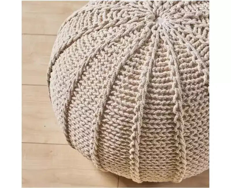 Poltrona sacco in maglia beige, monoposto, per interni ed esterni