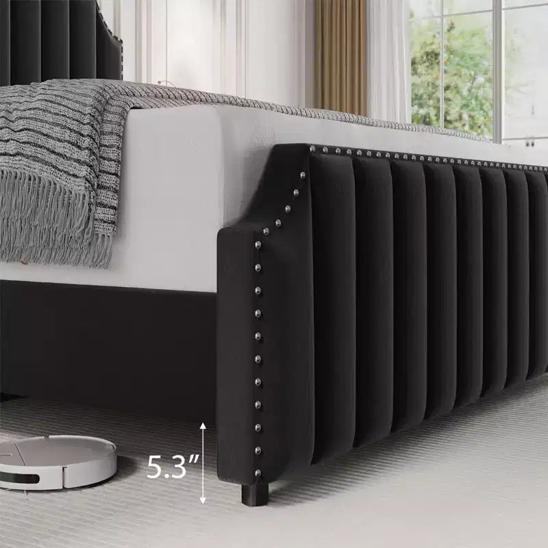 Struttura letto a piattaforma in velluto nero con testiera capitonné, Queen/King, 1 persona
